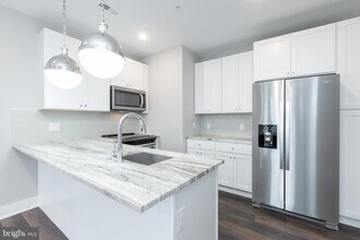 Building Photo - 45 W Haines St