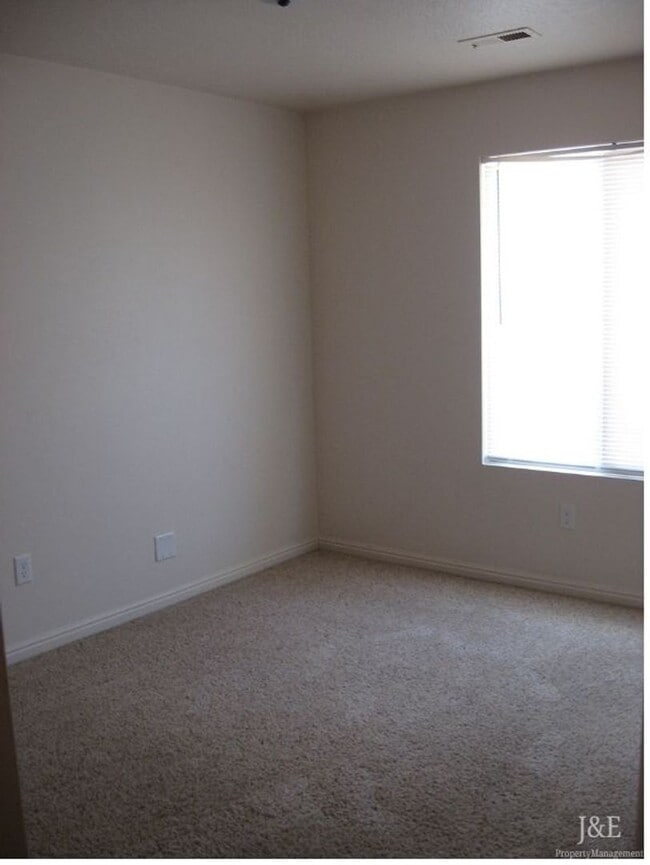 Building Photo - 4165 W 75 N