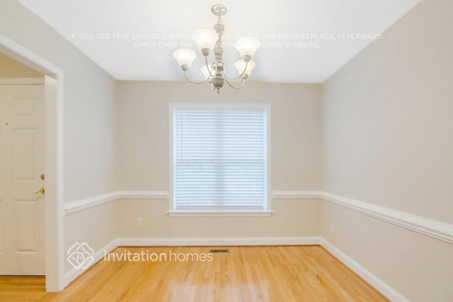 Building Photo - 152 Saleen Dr