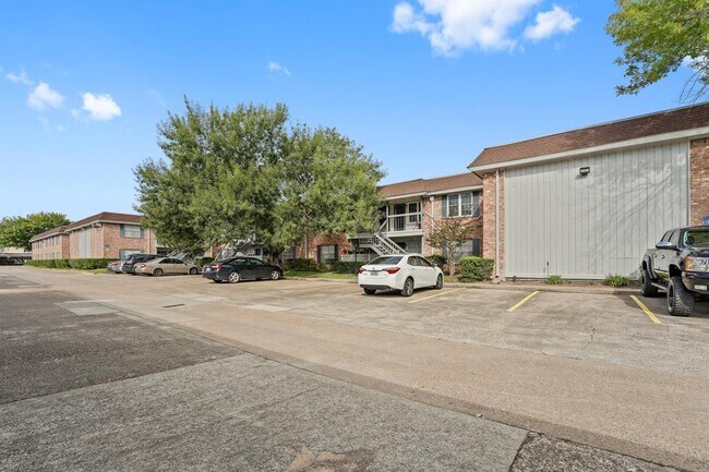 Building Photo - 2350 Bering Dr