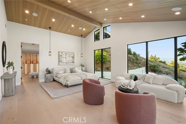 Building Photo - 4551 Alonzo Ave