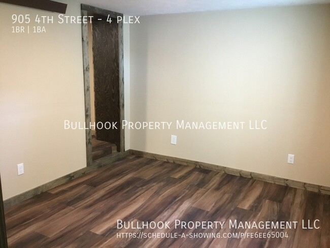 Building Photo - Updated 1 bedroom basement apartment