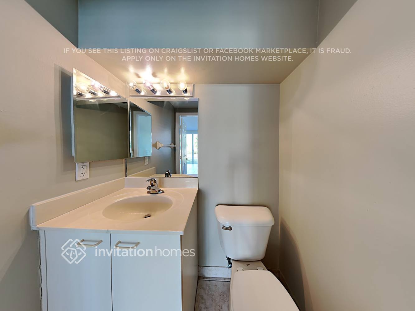 Building Photo - 1502 Running Oak Ln