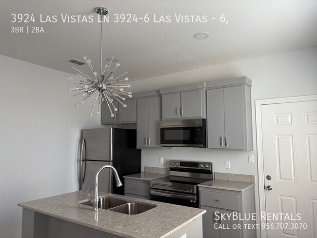 Building Photo - 3924 Las Vistas Ln