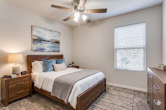 Building Photo - 1415 South Fwy