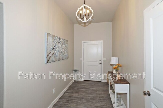 Building Photo - 7717 Bellamy Dr