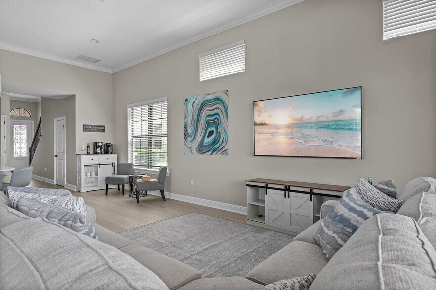 Building Photo - 834 Golden Bear Dr