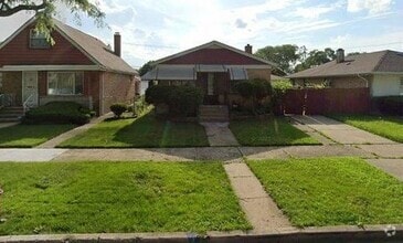 Building Photo - 9122 S Parnell Ave