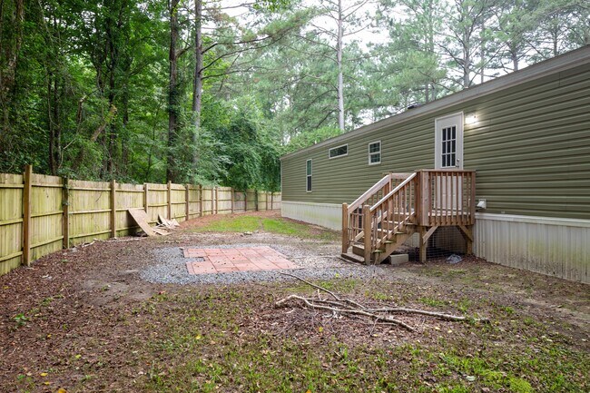Building Photo - 120 Nancy Ln