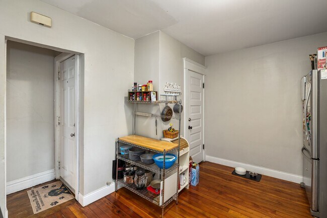 Building Photo - 1114 Fulton St E