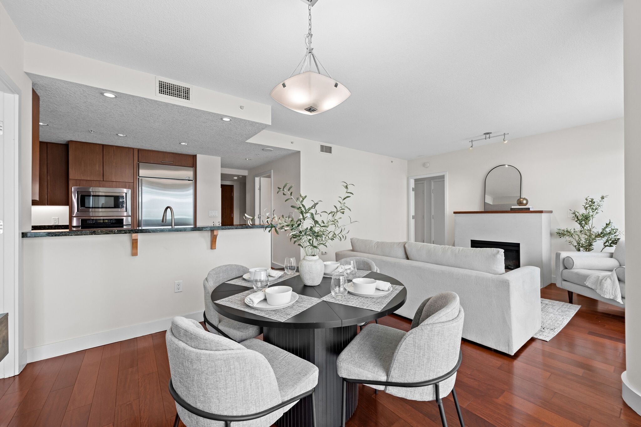 Building Photo - 3141 Michelson Dr