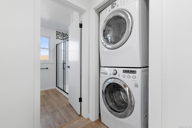 Building Photo - 475 Parum Rd