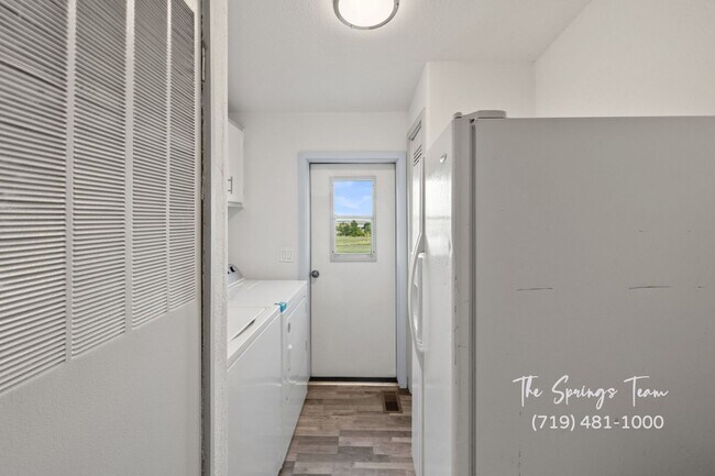 Building Photo - MODERN UPGRADES AND RURAL LIVING IN PEYTON