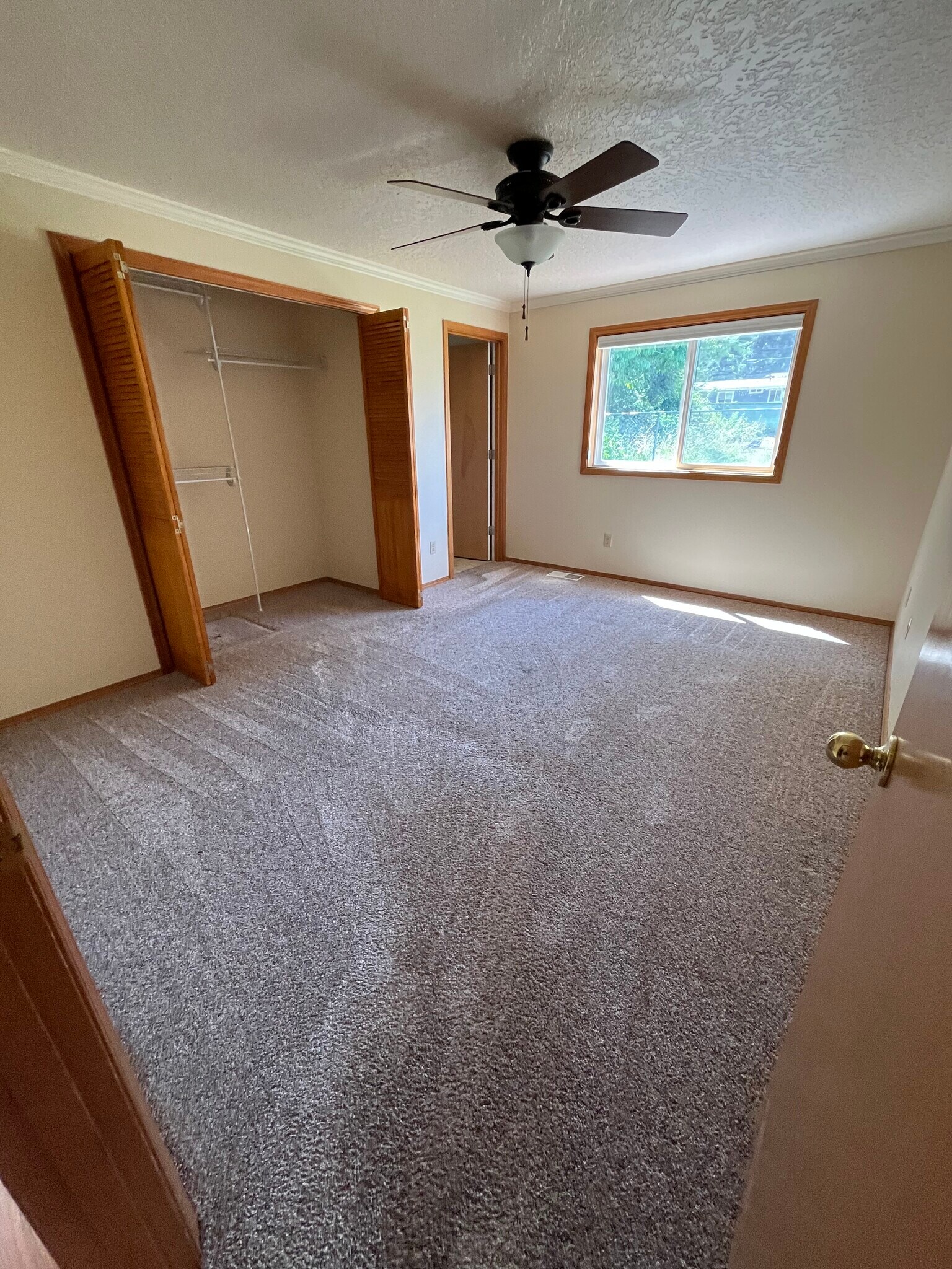 Master bedroom - 15354 SW Clifford Ct