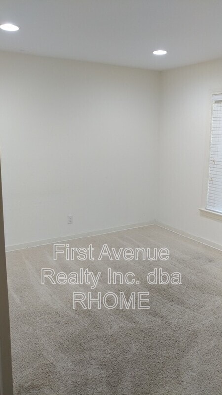Building Photo - 6482 Bordeaux Ave