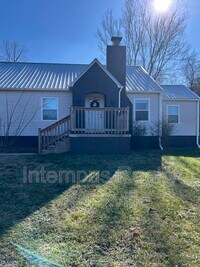 Building Photo - 1104 E Hendron Chapel Rd