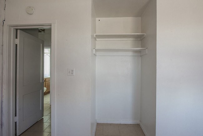 Building Photo - 2 br, 1 bath House - 1113 Huckleberry