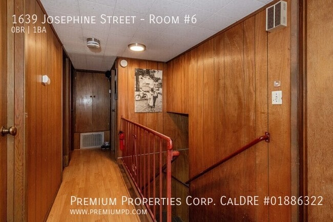 Building Photo - 1639 Josephine St