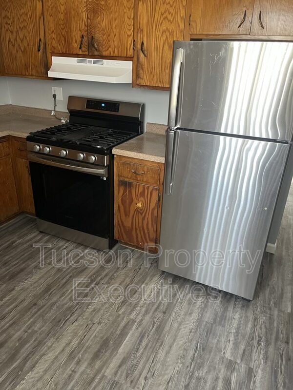 Building Photo - 8916 S Nogales Hwy