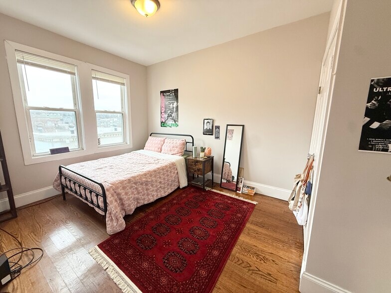 Building Photo - 12 Bickford Ave