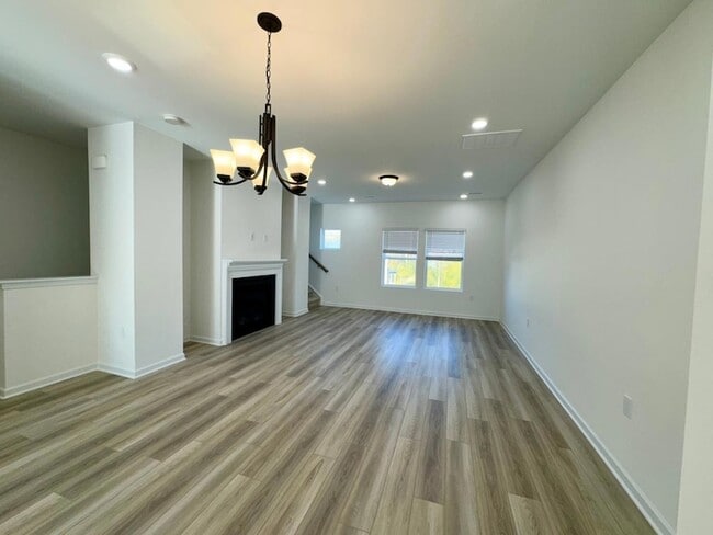 Building Photo - 430 Sustainable Wy