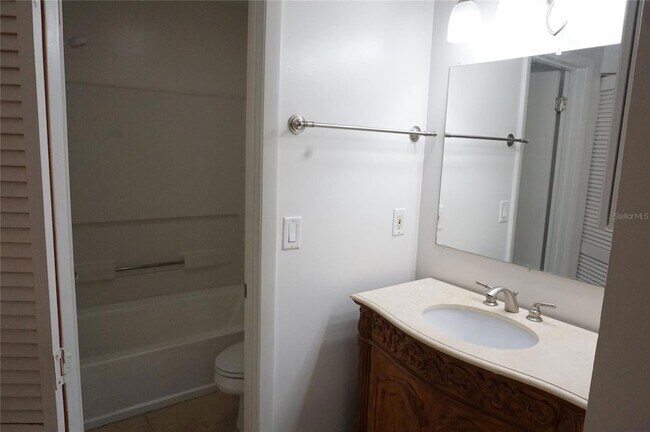 Building Photo - 2584 Grassy Point Dr