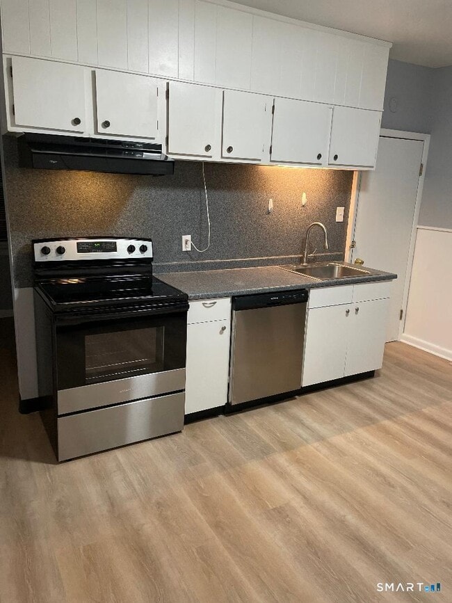 Building Photo - 19 Woodland St