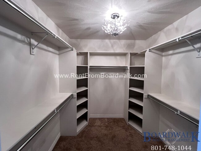 Building Photo - SPECTACULAR 5 Bed home in South Jordan!