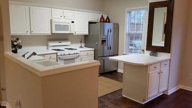 Building Photo - 3423 Lathenview Ct