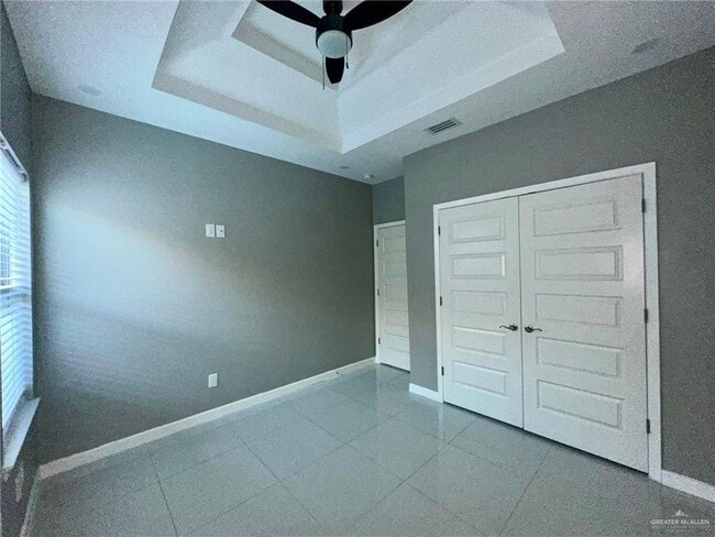 Building Photo - 16 Cathedral Hl