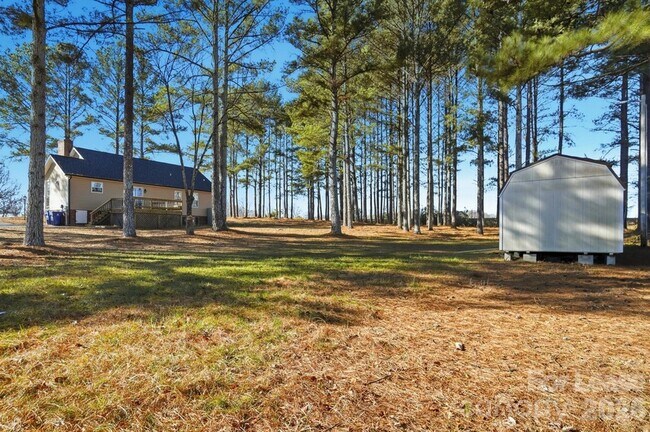 Building Photo - 3514 Deertrack Ln