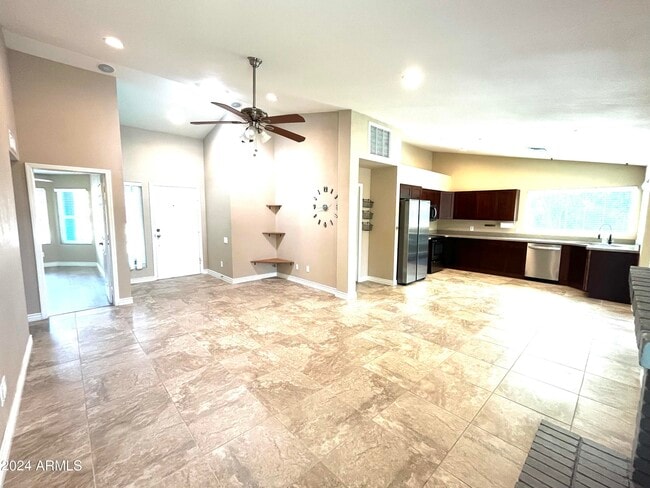 Building Photo - 34 S Rita Ln