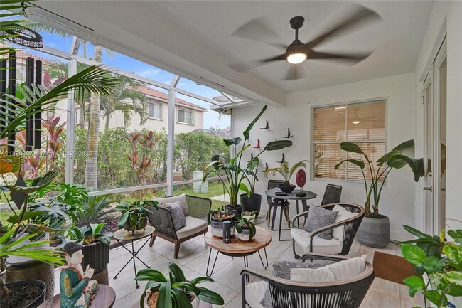 Building Photo - 1725 Winterberry Ln