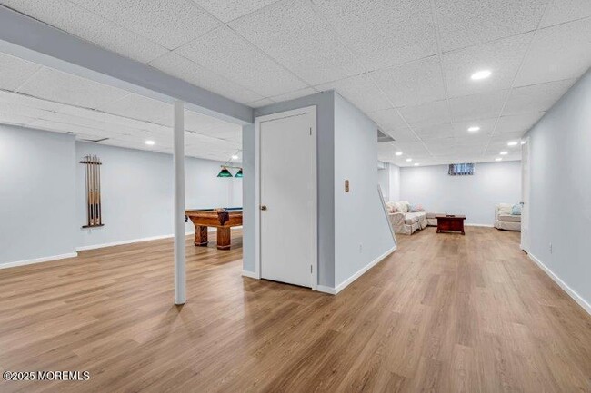 Building Photo - 105 Riverview Ave
