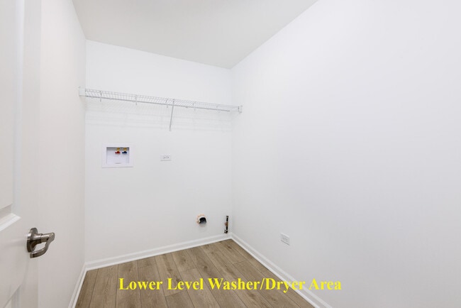 Building Photo - 1703 Neubauer Circle