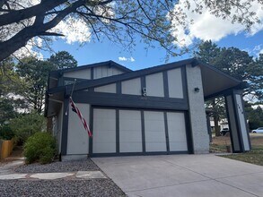 Building Photo - 3410 Clubheights Dr