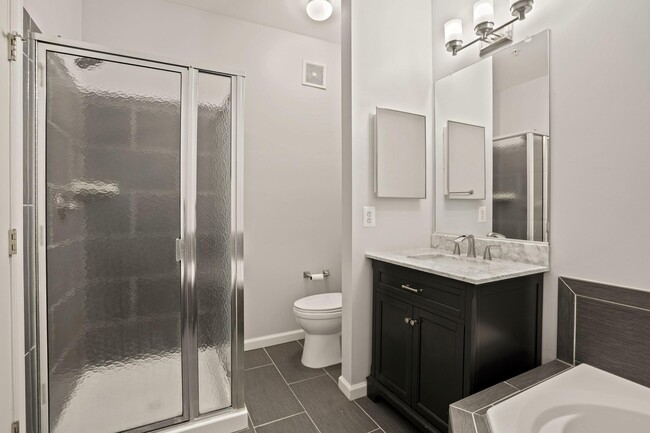 Building Photo - 2651 Park Tower Dr