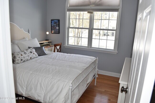 Building Photo - 63 Hearthstone Dr