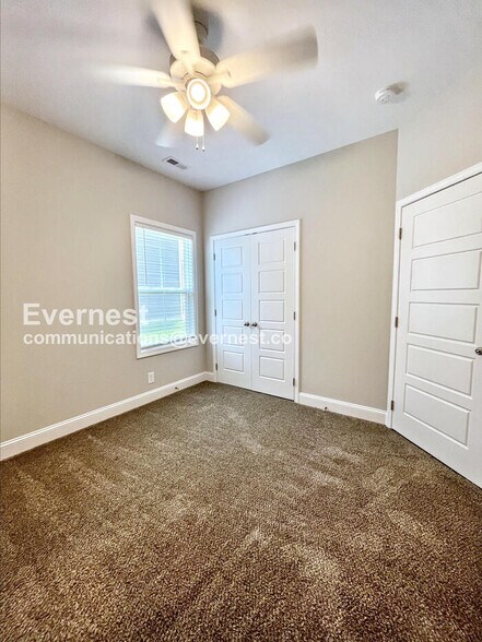 Building Photo - 829 Marksman Ct