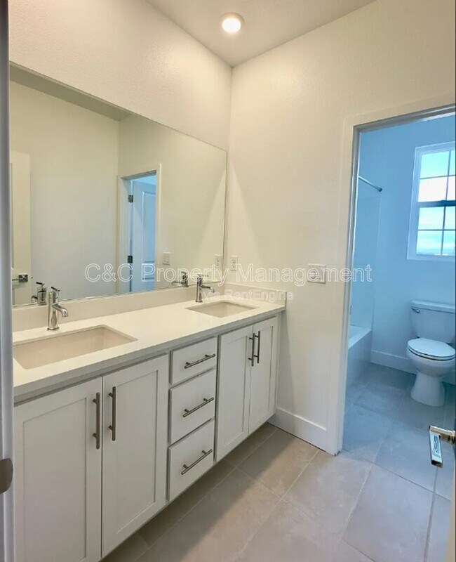 Building Photo - 2782 Old Larks Ln