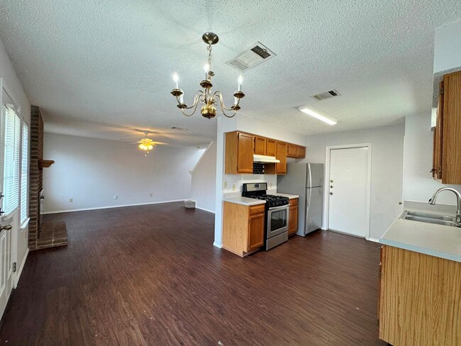 Building Photo - 14009 Maricella Ln
