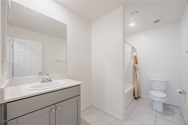 Building Photo - 5927 Coja St