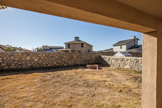 Building Photo - STYLISH NORTHEAST EL PASO HOME FOR RENT