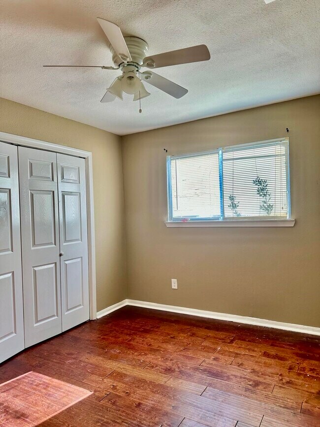 Building Photo - 7410 Frostview Ln