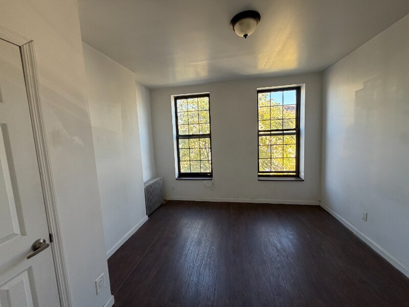 Building Photo - 52 Irving Ave