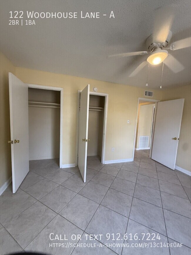 Building Photo - 122 Woodhouse Ln