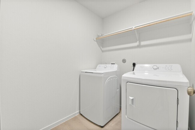 Building Photo - 249 Douglas Hls Dr