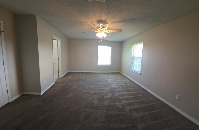 Building Photo - 418 Pristine Water Ln