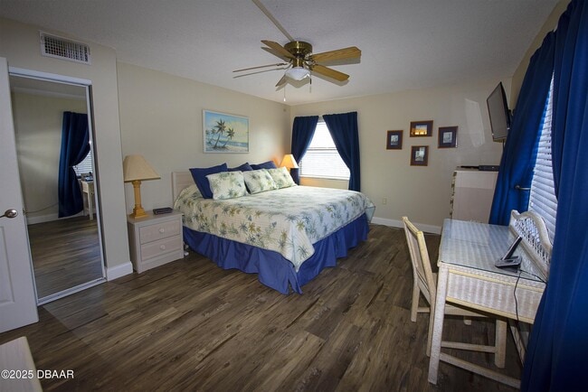 Building Photo - 1571 S Atlantic Ave