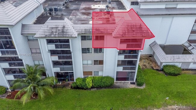 Building Photo - 711 N Pine Island Rd